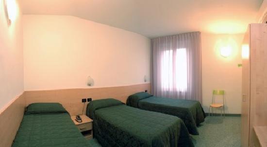 Hotel Toscana Прато Номер фото